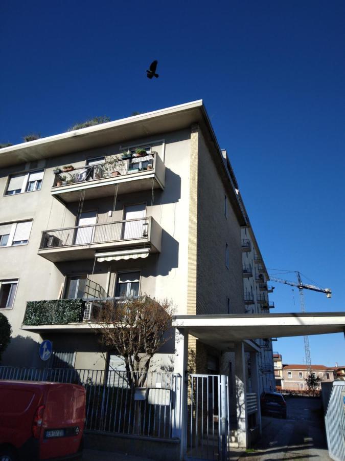 Spazioso Appartamento Parabiago Bagian luar foto
