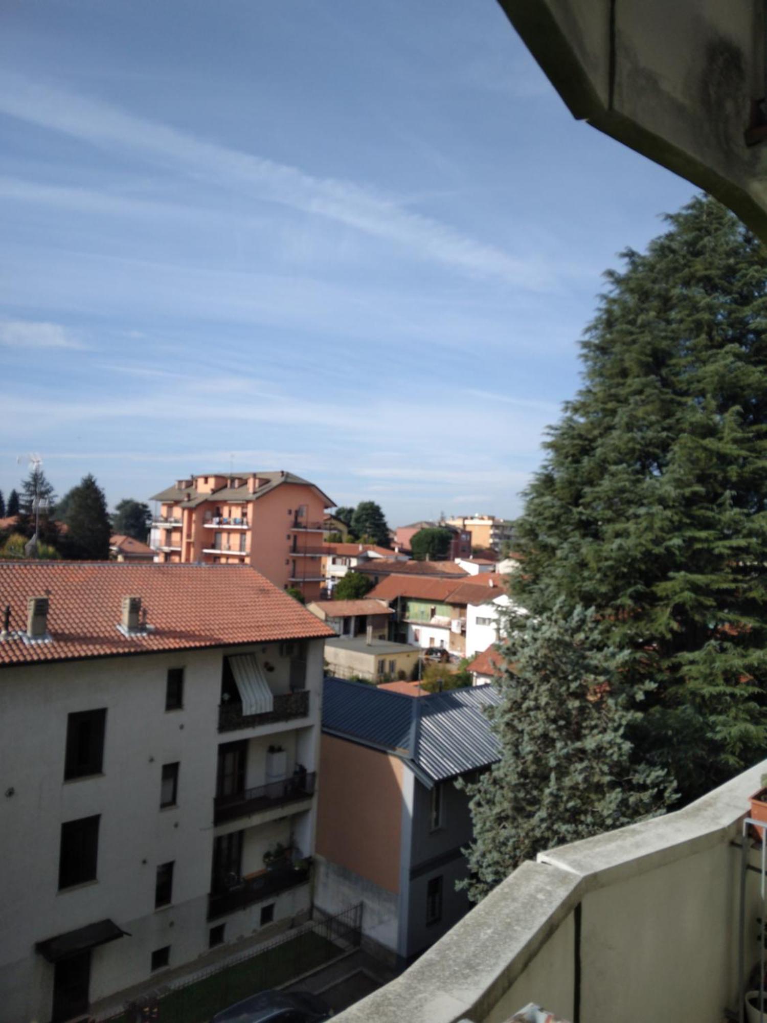 Spazioso Appartamento Parabiago Bagian luar foto
